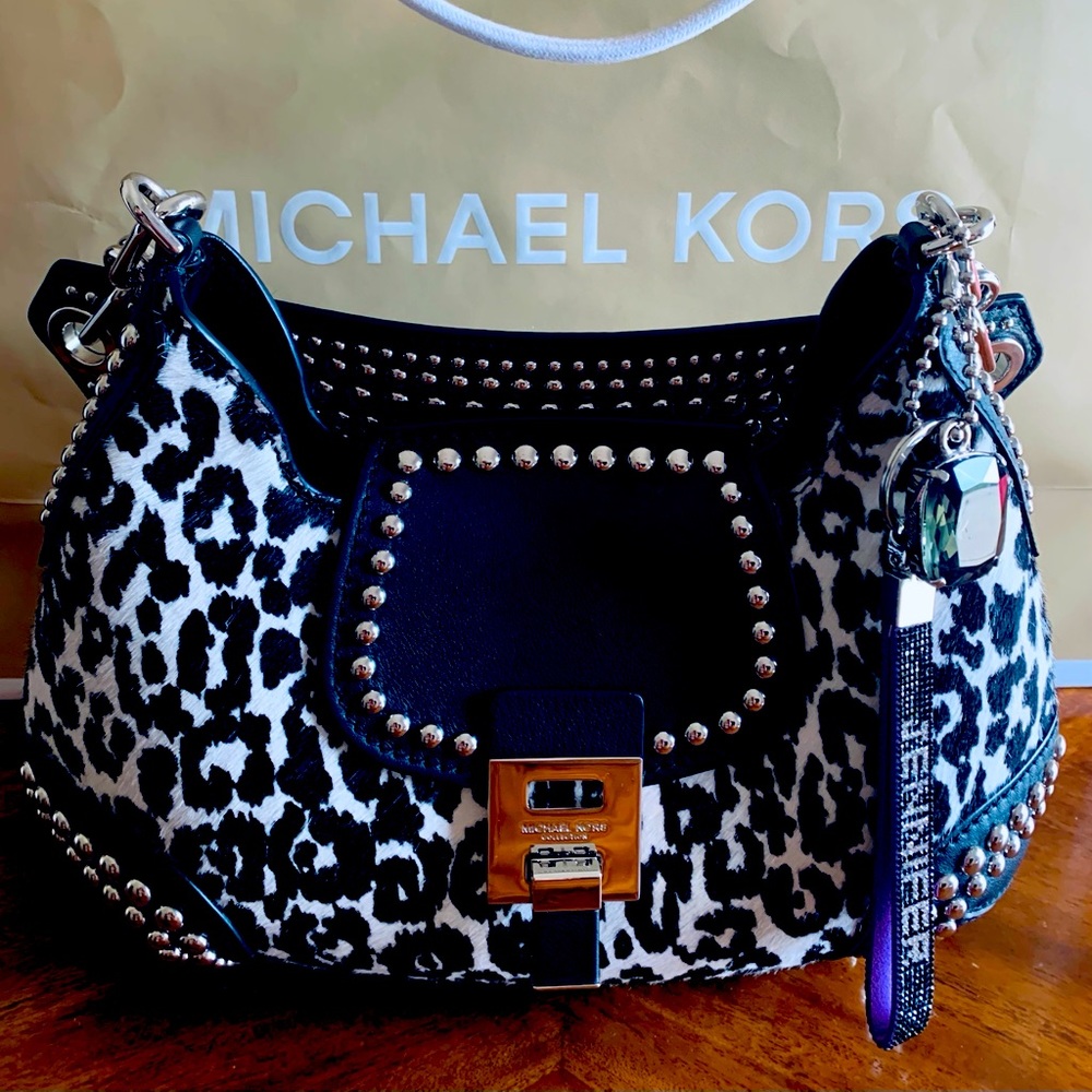 🖤🤍NOT FOR SALE🤍🖤 Mkors “Cheetah” Collection